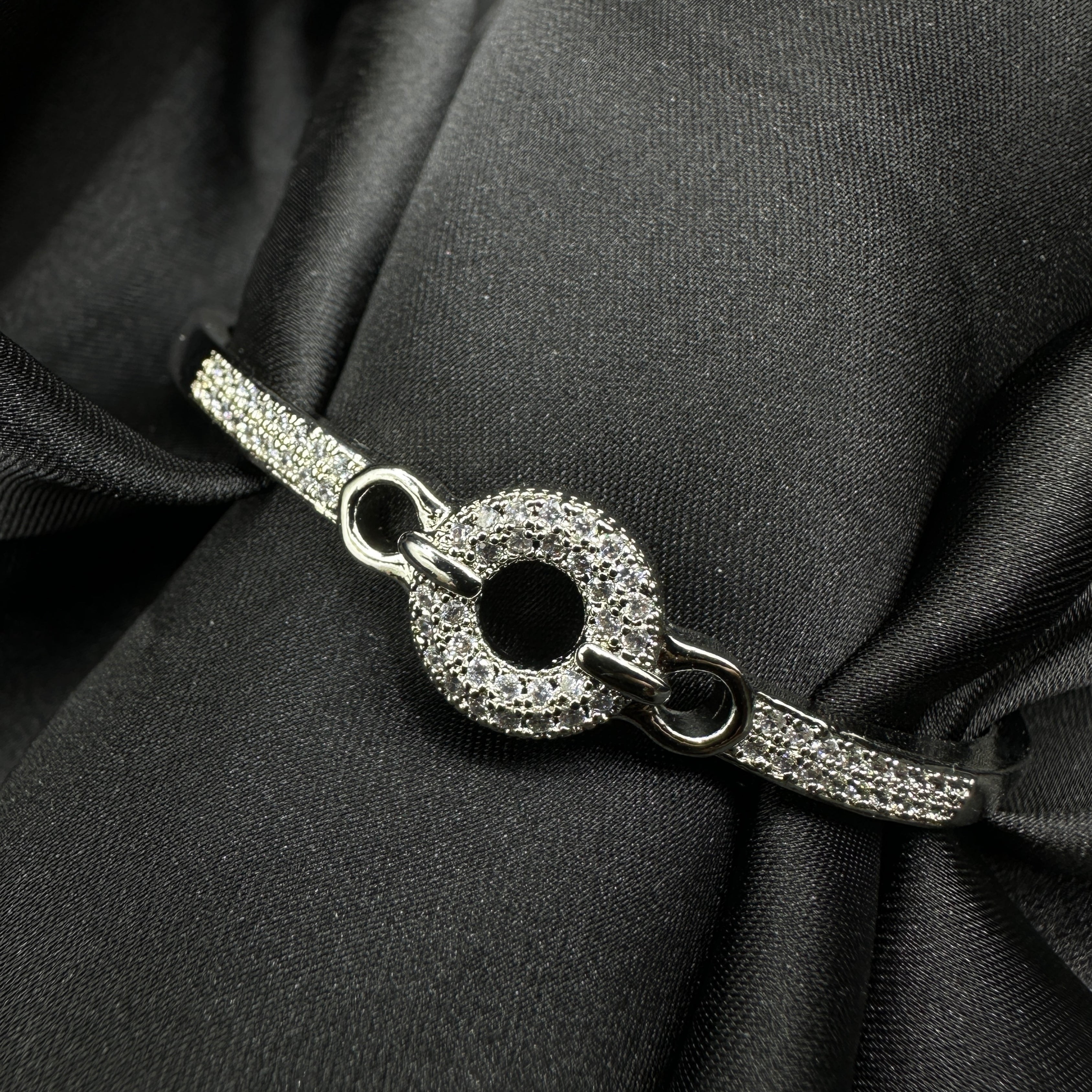 Radiant Circle Pavé Bangle